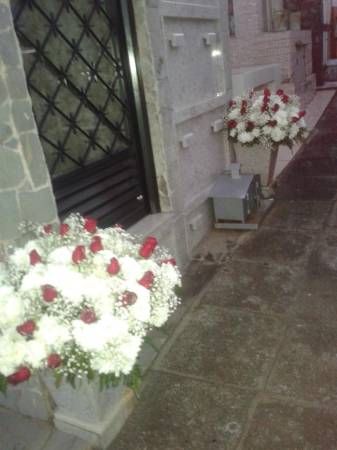 ARRANJO PARA TUMULO COM CRISANTEMO E ROSAS 03 